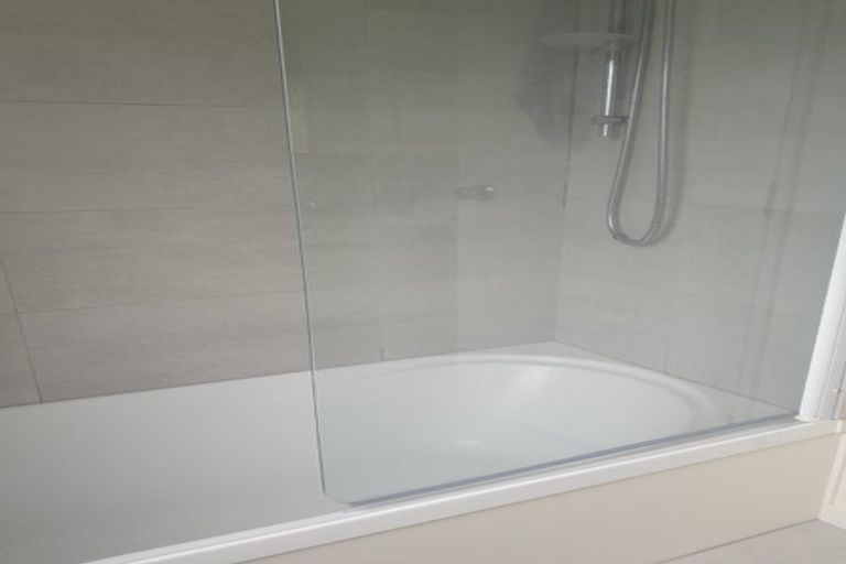 Photo of property in 41 Hawkhurst Road, Lyttelton, 8082