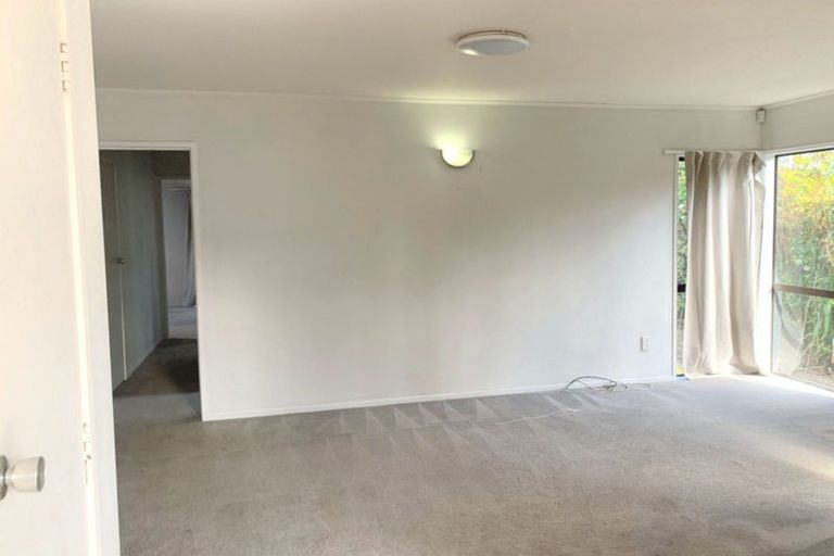 Photo of property in 110 Bruce Mclaren Road, Henderson, Auckland, 0612