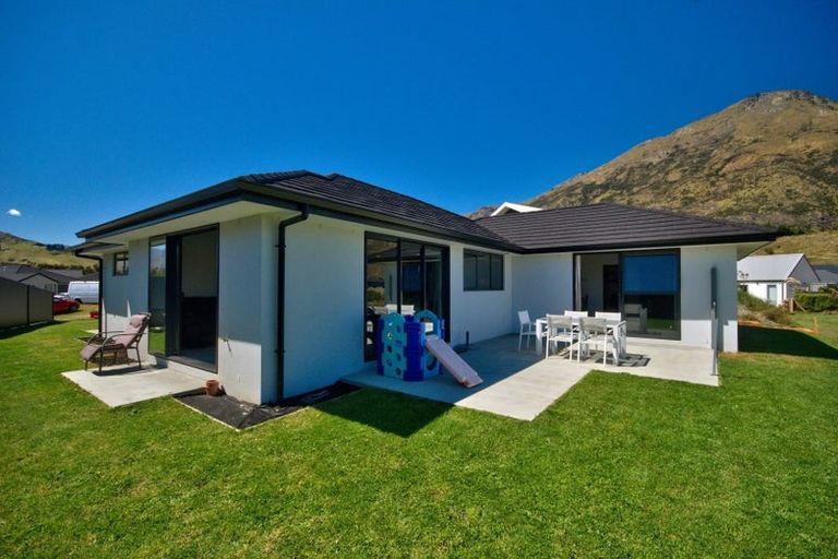 Photo of property in 6 Silver Street, Lower Shotover, Queenstown, 9304