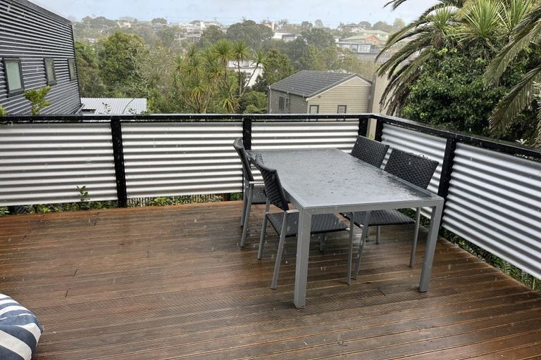 Photo of property in 890 Beach Road, Waiake, Auckland, 0630