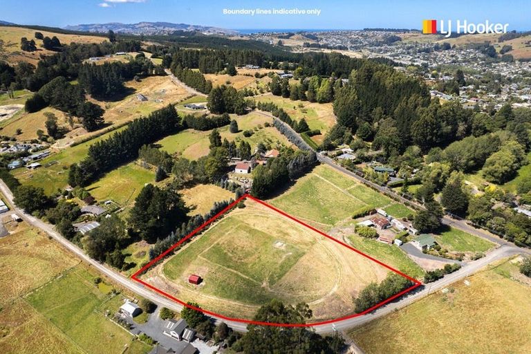 Photo of property in 44 Mcmeakin Road, Abbotsford, Dunedin, 9018