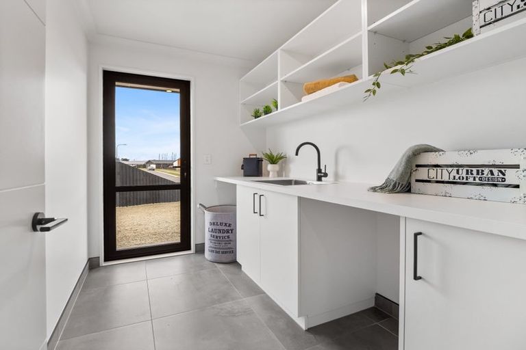 Photo of property in 44 Suffolk Drive, Kirwee, 7571