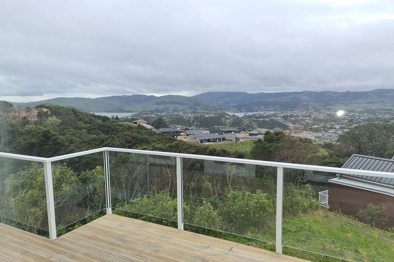 Photo of property in 2 Tai Lane, Whitby, Porirua, 5024