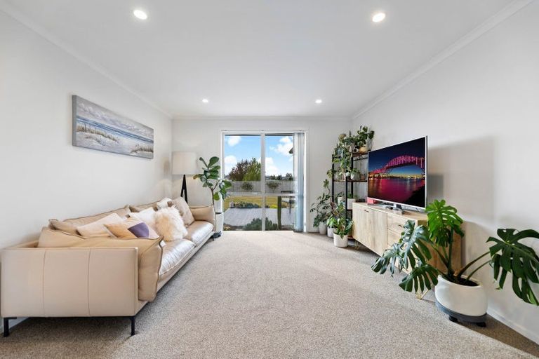 Photo of property in 10 Kara Place, Wharewaka, Taupo, 3330