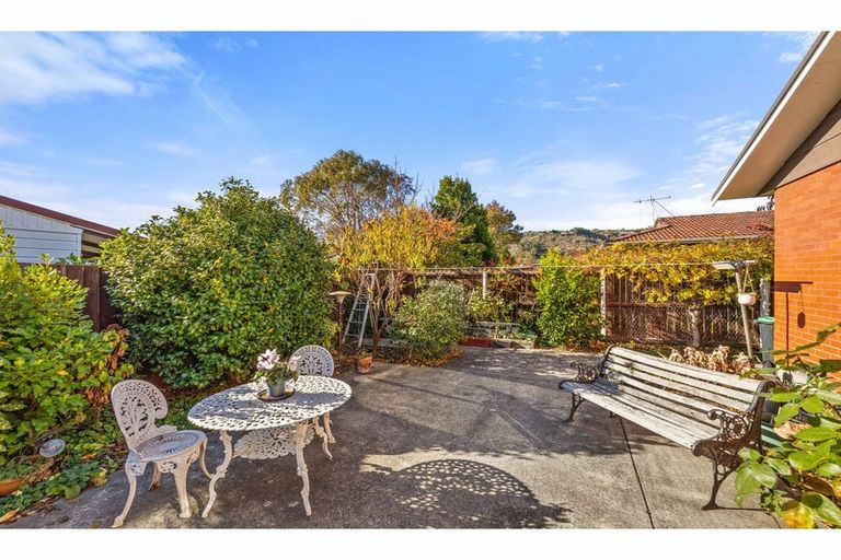 Photo of property in 32b Laing Crescent, Heathcote Valley, Christchurch, 8022