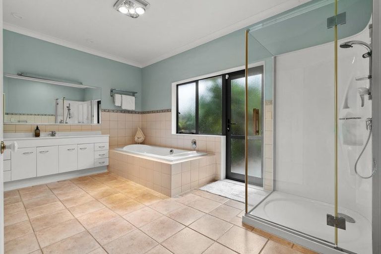 Photo of property in 5 Burberry Road, Karaka, Drury, 2578