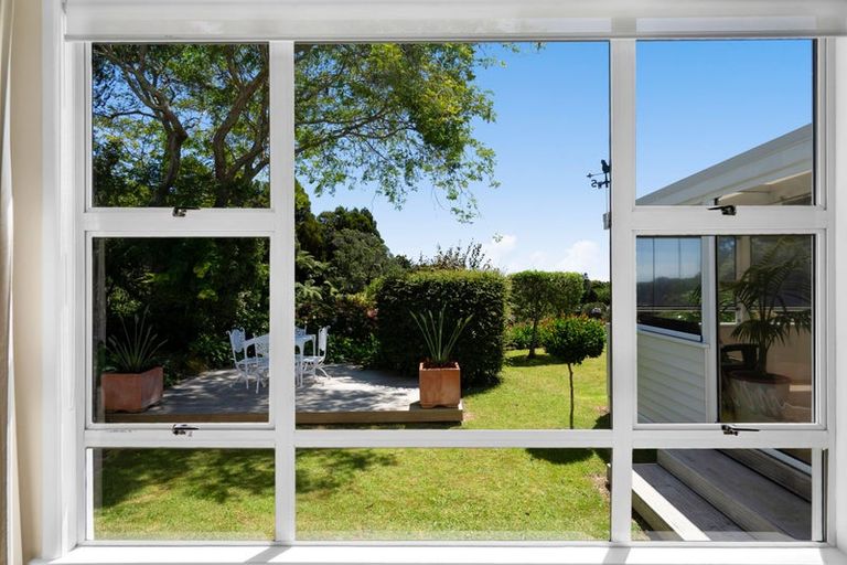 Photo of property in 22 Awanui Street, Merrilands, New Plymouth, 4312