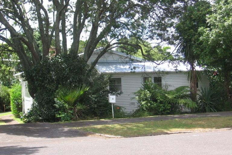 Photo of property in 3 Leone Terrace, Mount Albert, Auckland, 1025