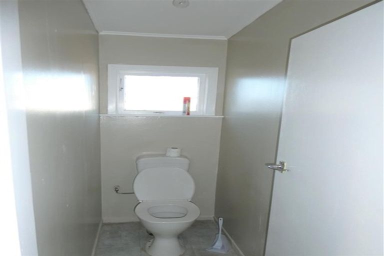 Photo of property in 400 Huia Place, Camberley, Hastings, 4120