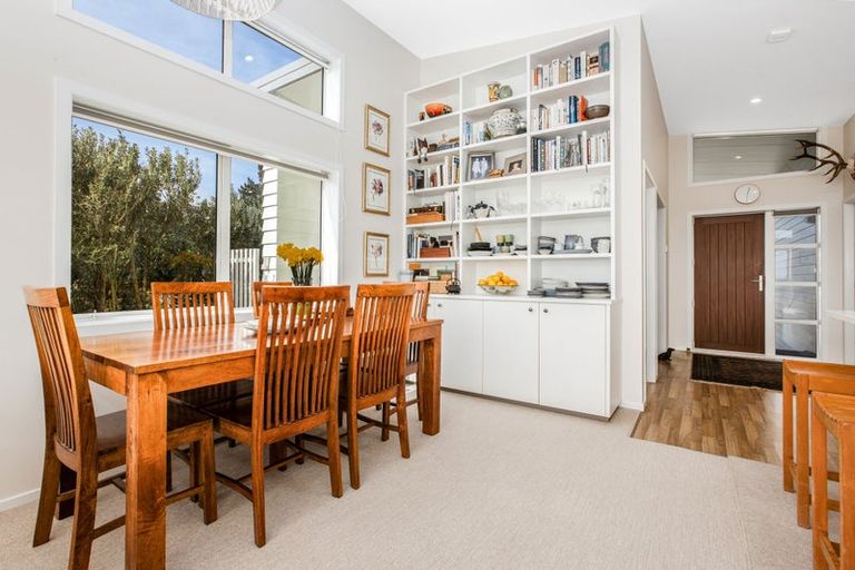 Photo of property in 152 Eskdale Road, Papakowhai, Porirua, 5024