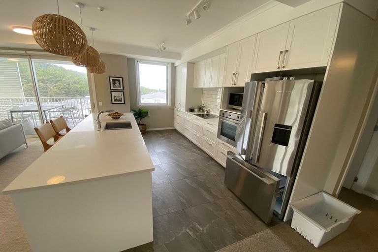 Photo of property in 172 Landmark Terrace, Orewa, 0931