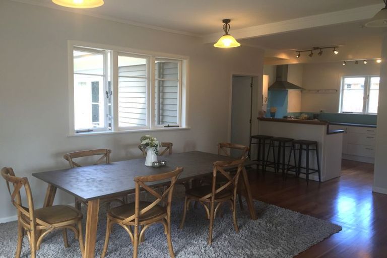 Photo of property in 42 Bretton Terrace, Hillcrest, Hamilton, 3216