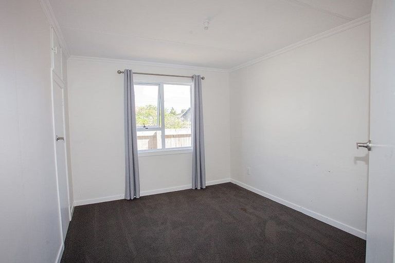 Photo of property in 3a Grey Street, Waitara, 4320