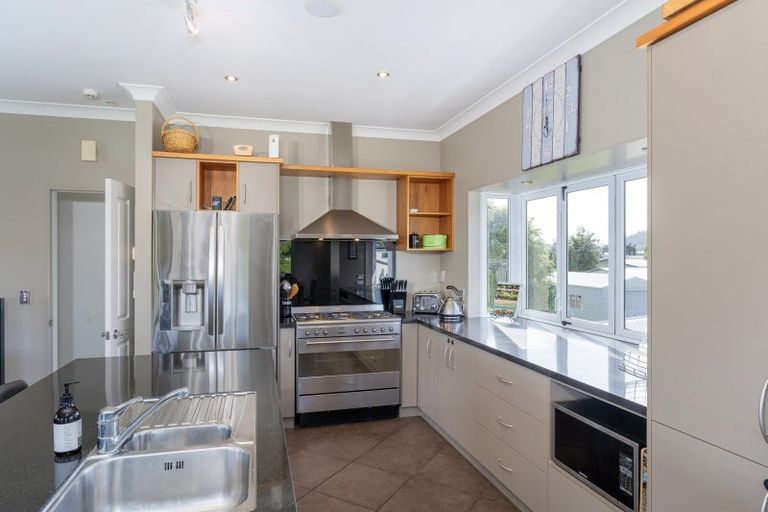 Photo of property in 2a Poplar Street, Whitianga, 3510