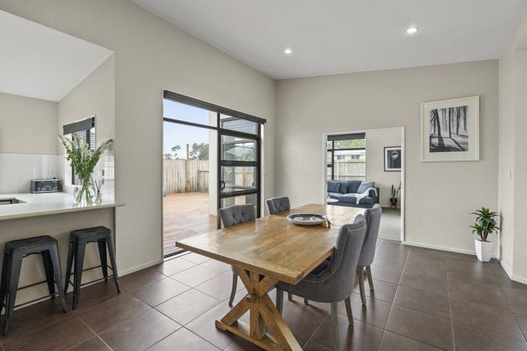 Photo of property in 48 Tamure Place, Ruakaka, 0116