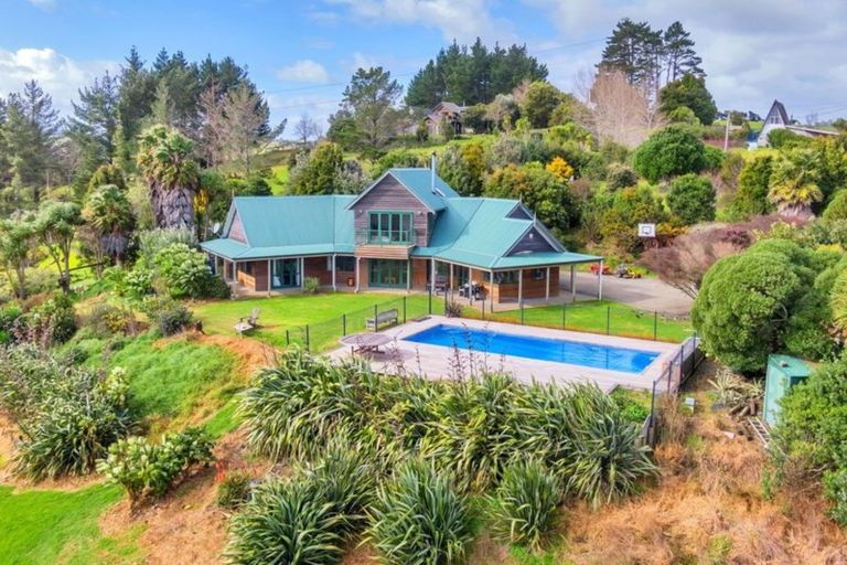 Photo of property in 422 Mclachlan Road, Kaukapakapa, Warkworth, 0984
