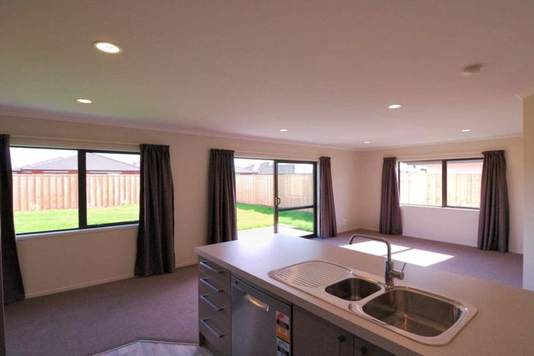 Photo of property in 35 Pakohe Street, Pegasus, 7612