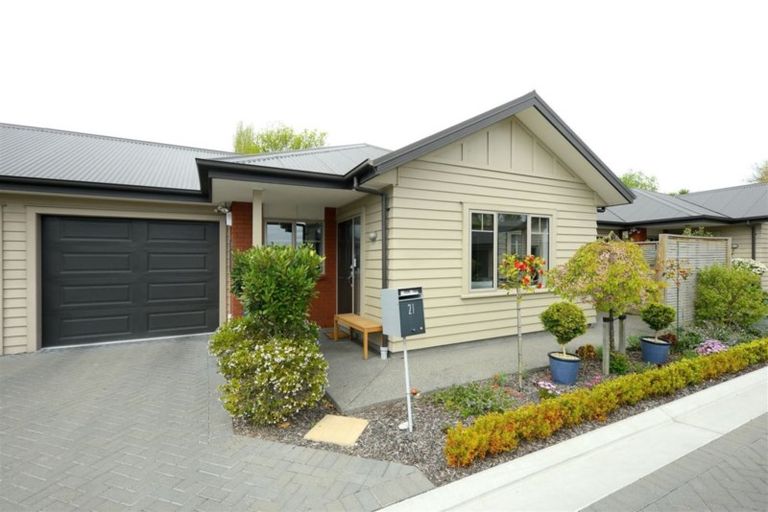 Photo of property in 21 Streamside Court, Woolston, Christchurch, 8062