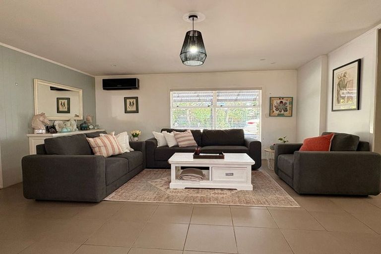 Photo of property in 140 Mako Mako Road, Levin, 5510