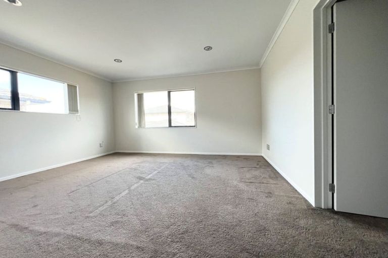 Photo of property in 99 Flat Bush School Road, Flat Bush, Auckland, 2019