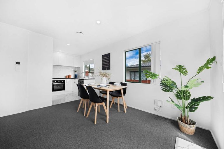 Photo of property in 148 Solar Road, Glen Eden, Auckland, 0602