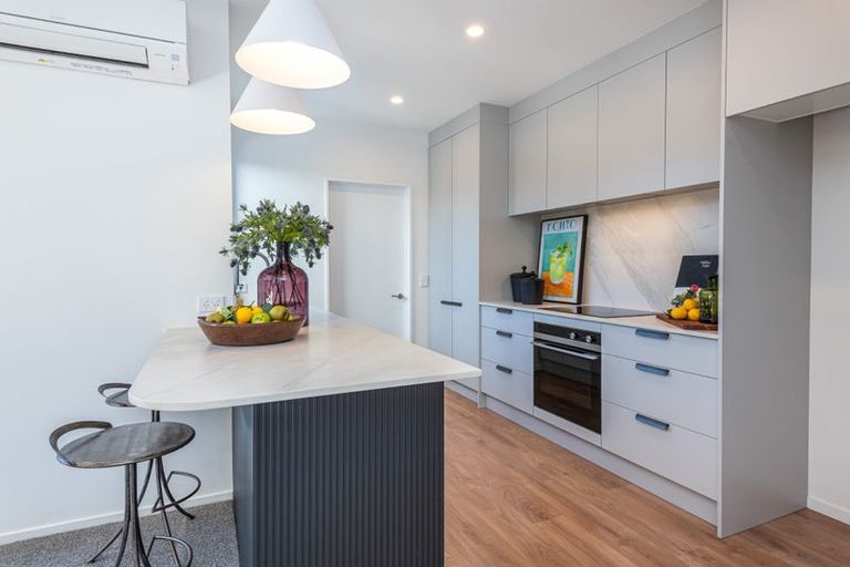 Photo of property in 2/211 Springfield Road, St Albans, Christchurch, 8014