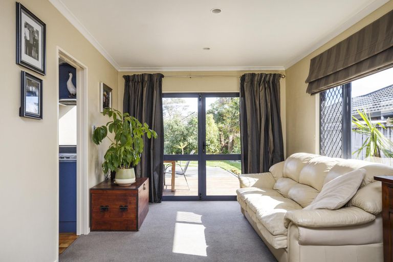 Photo of property in 94 Summerhill Drive, Fitzherbert, Palmerston North, 4410