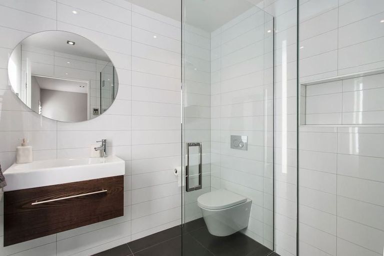 Photo of property in 43 Hawkesbury Avenue, St Albans, Christchurch, 8014