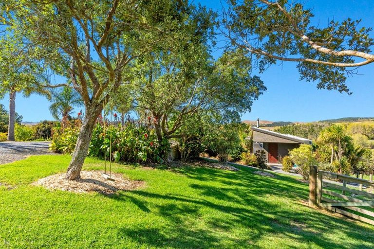 Photo of property in 134 Phillips Road, Kaiwaka, 0573