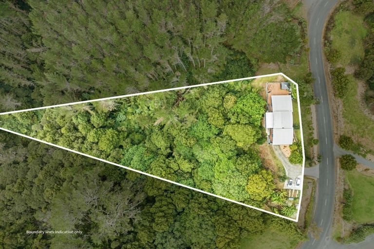 Photo of property in 66 Owhiwa Road, Parua Bay, Onerahi, 0192