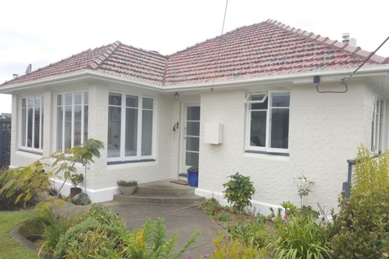 Photo of property in 4 Meyer Street, Waimate, 7924