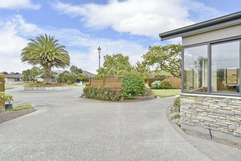 Photo of property in 8 Grosvenor Lane, Rangiora, 7400