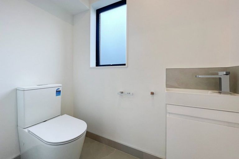 Photo of property in 6/5 Peverill Crescent, Papatoetoe, Auckland, 2025