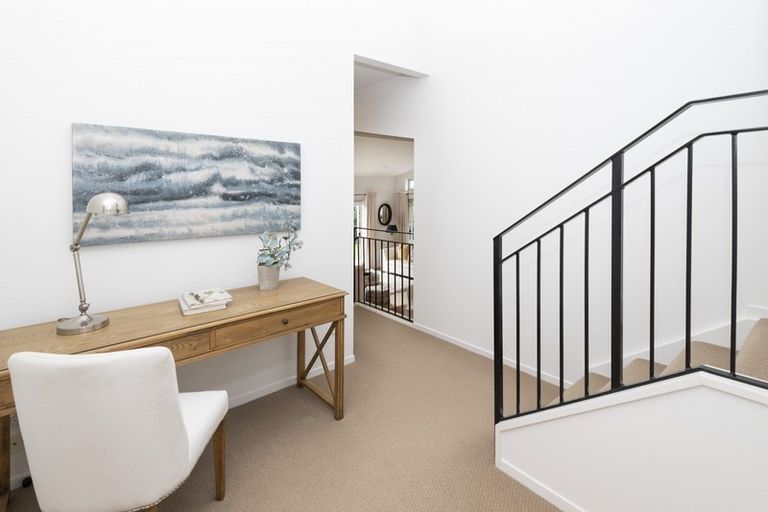 Photo of property in 12 Tranquility Rise, Mellons Bay, Auckland, 2014