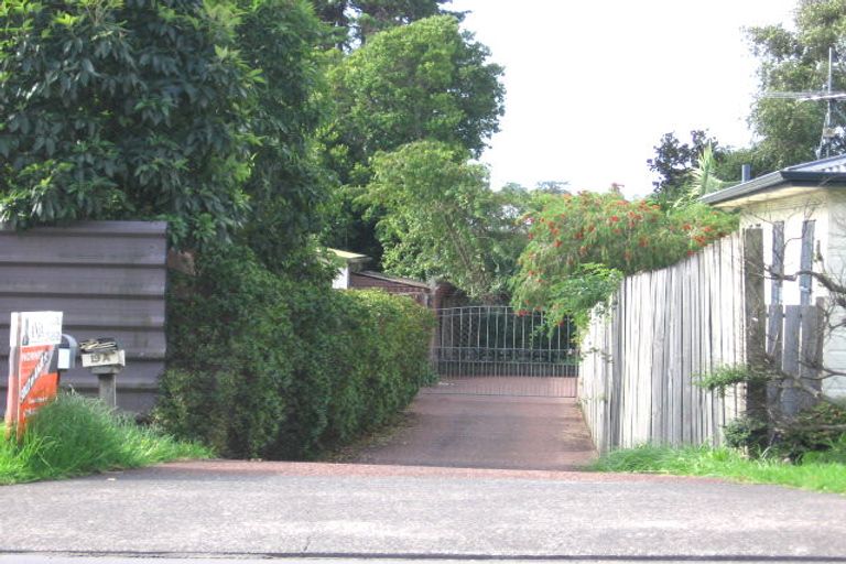 Photo of property in 19a Don Buck Road, Massey, Auckland, 0614