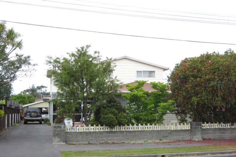 Photo of property in 58 Gould Crescent, Woolston, Christchurch, 8023