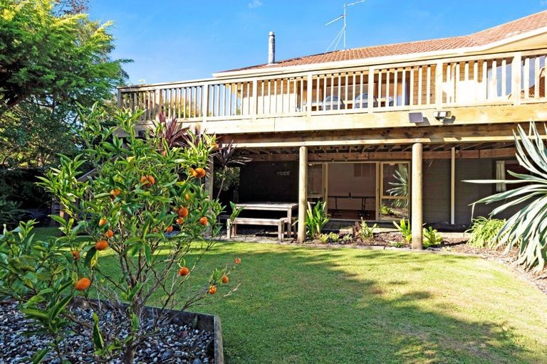 Photo of property in 15a Alexander Road, Raumati Beach, Paraparaumu, 5032