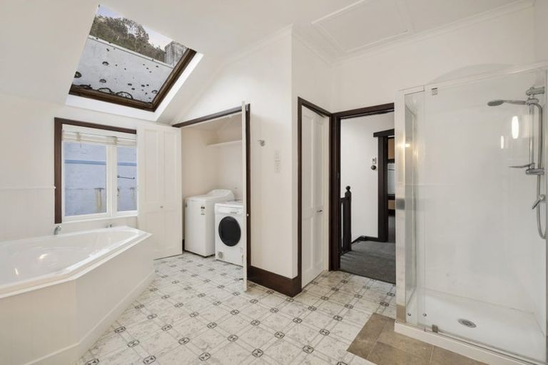 Photo of property in 5 Lewisville Terrace, Thorndon, Wellington, 6011