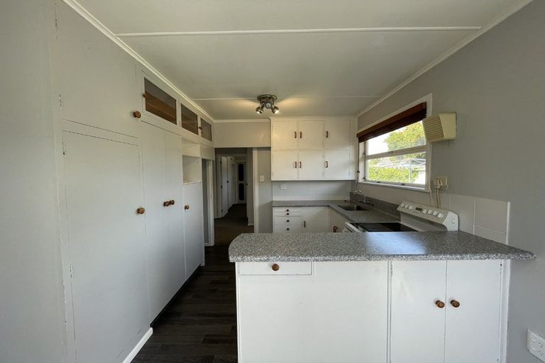 Photo of property in 2 Bennett Place, Onekawa, Napier, 4110