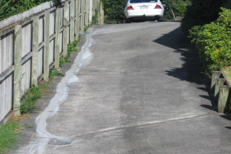 Photo of property in 16 Greenridge Court, Glenfield, Auckland, 0629