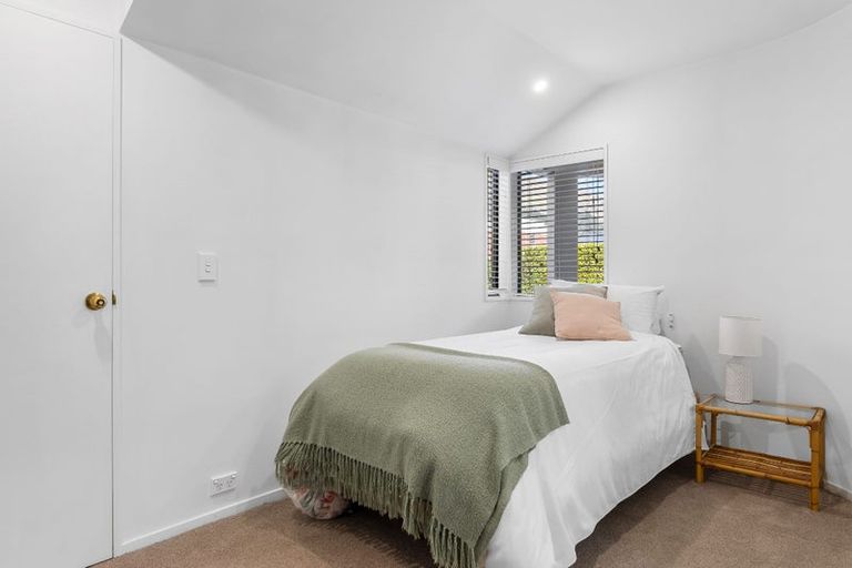 Photo of property in 6b Saint Leonards Square, Sumner, Christchurch, 8081