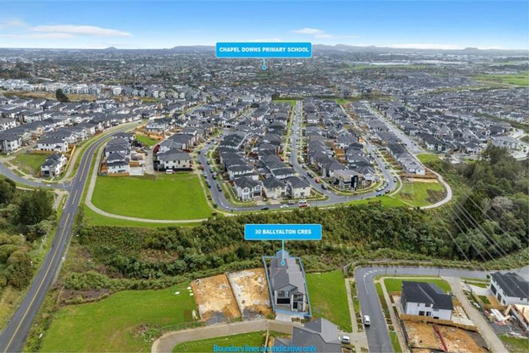 Photo of property in 30 Ballyalton Crescent, Flat Bush, Auckland, 2019