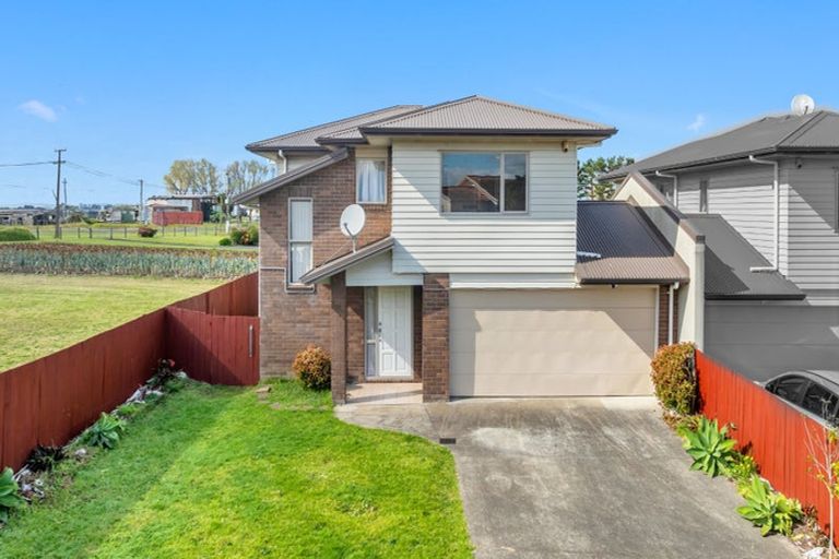 Photo of property in 28 Crossandra Drive, Mangere, Auckland, 2022
