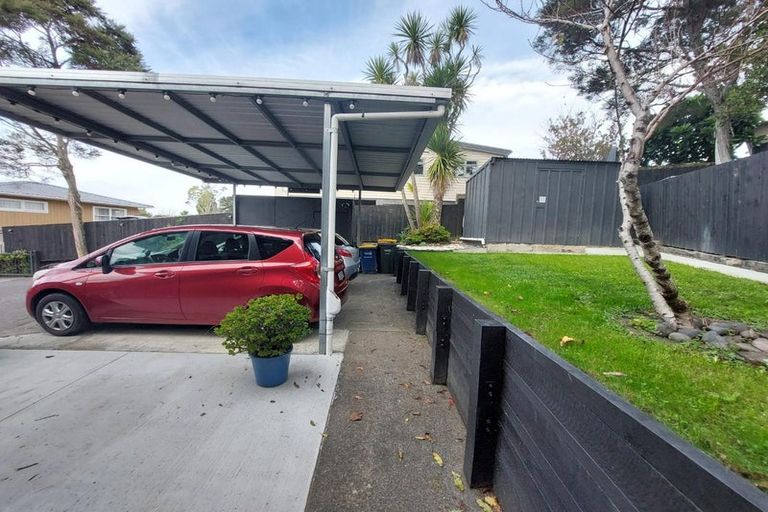 Photo of property in 20a Dolbear Street, Titirangi, Auckland, 0604