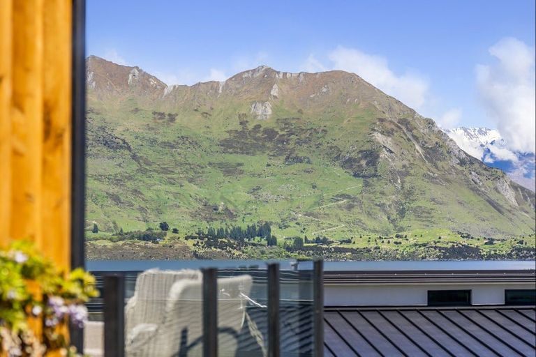 Photo of property in 23 Westview Road, Wanaka, 9305