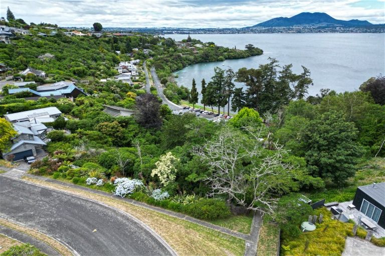 Photo of property in 20 Ewing Grove, Acacia Bay, Taupo, 3330