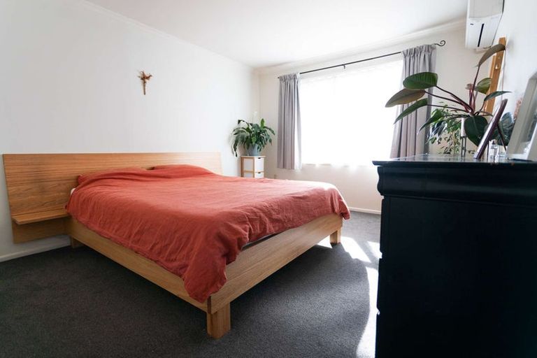 Photo of property in 1/185 Queenspark Drive, Parklands, Christchurch, 8083