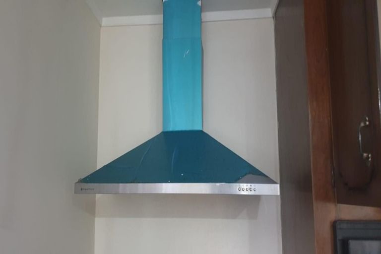 Photo of property in 2/134a Kolmar Road, Papatoetoe, Auckland, 2025