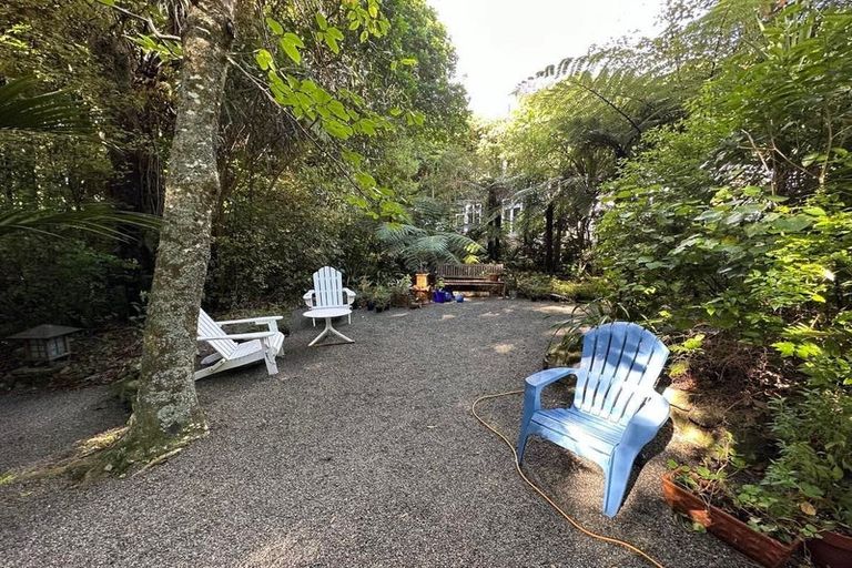 Photo of property in 23b Kakariki Grove, Waikanae, 5036