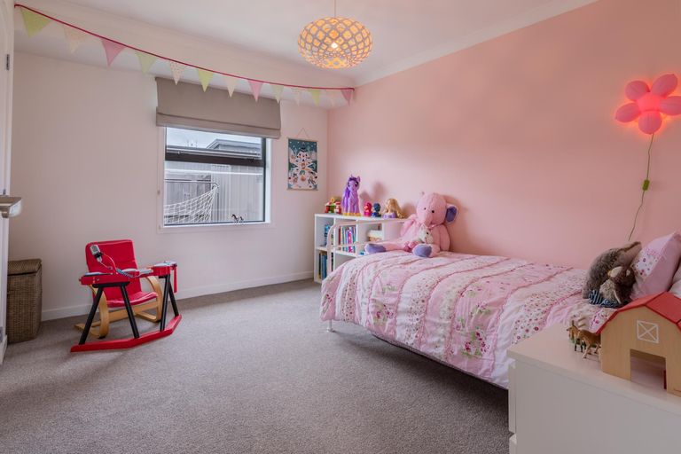 Photo of property in 17 Orchard Terrace, Riverhead, 0820